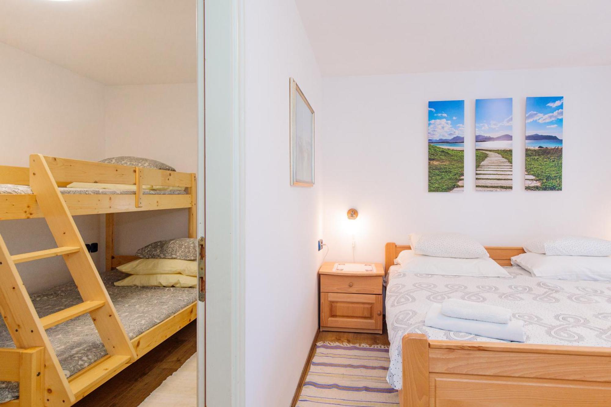 Apartment Villa Marija, Pinezici Krk Town Exteriör bild